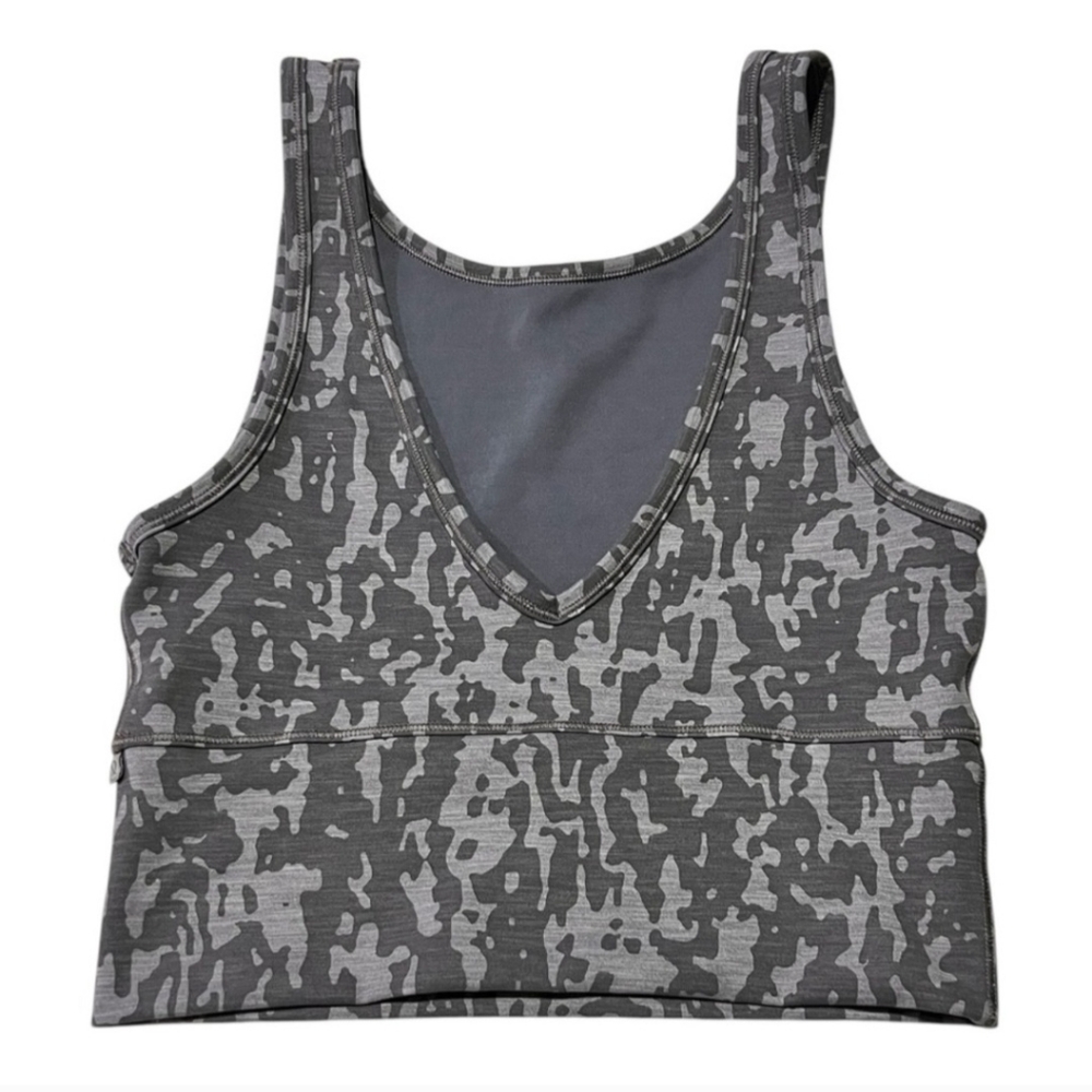 Lululemon Power Pivot Tank - Picture 2 of 4